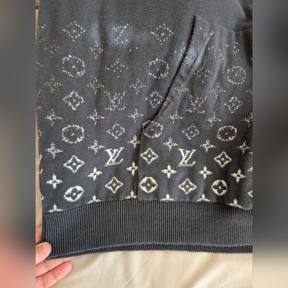Louis Vuitton degraded monogram gradient hoodie - Picture 3 of 9